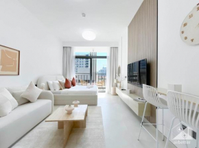 Studio Charm at Legacy Ideal Arjan Stay